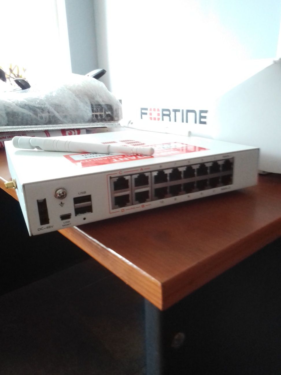 Fortinet Fortigate FortiWiFi 90D PoE