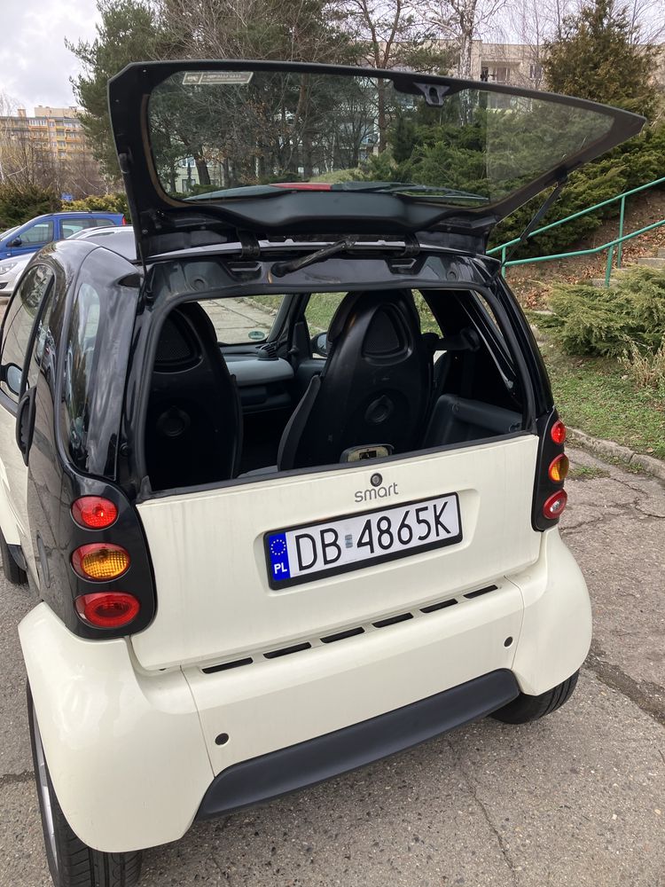 Smart fortwo. Nizki przebieg!