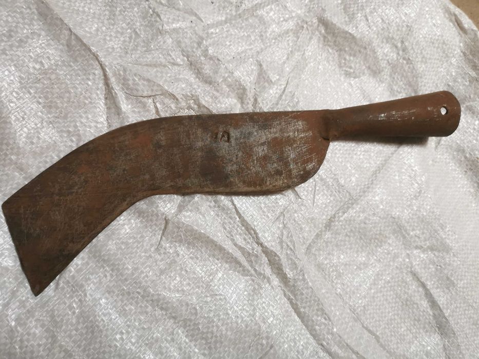 Machado numerado com cunho / Enxó / Catana / Foice - (4 peças antigas)