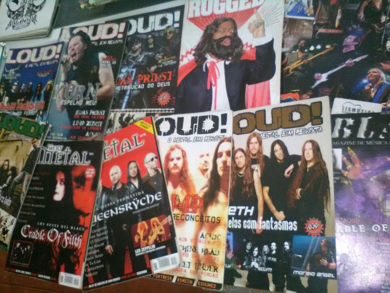 Conjunto de 25 Revistas Loud/Outras