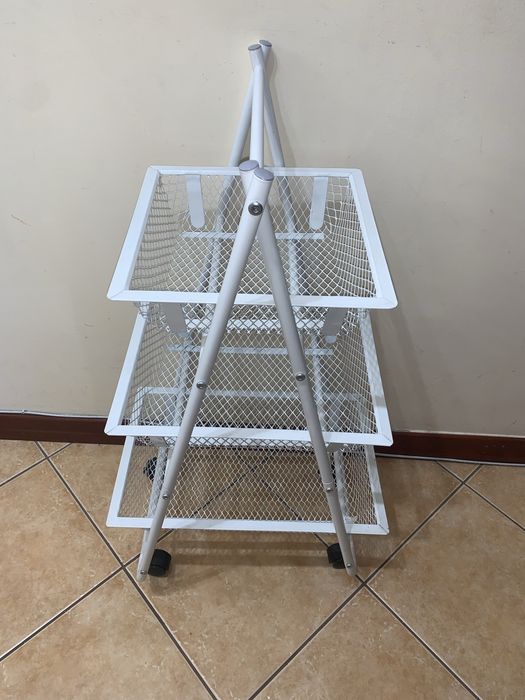 Koszyk na kosmetyki do łazienki