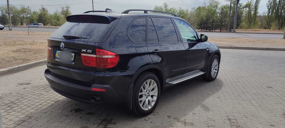 BMW х5 е70 продам