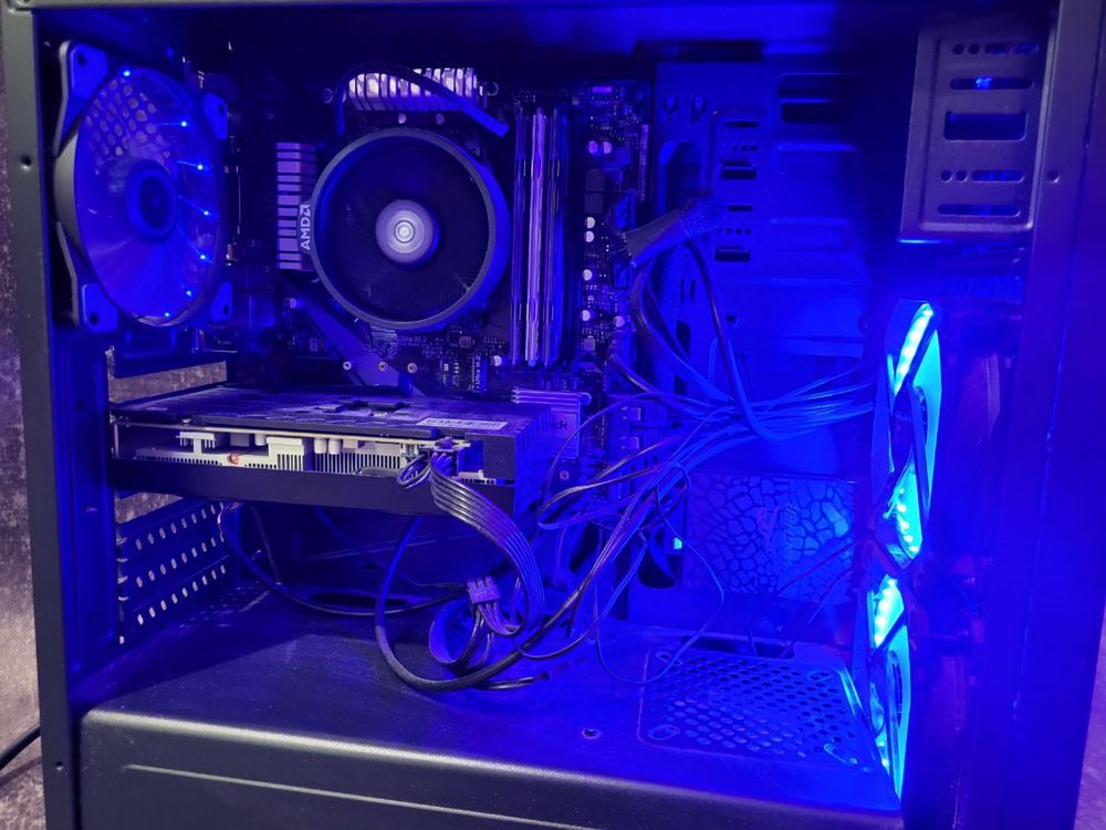Комп'ютер: B450M Pro4 +AMD Ryzen 5 1600 + RAM 12 + SSD 500 + RX 5500XT