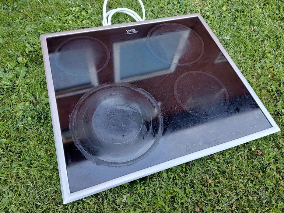 Варильна поверхня електрична Electrolux DEK 2440-RF
Вари