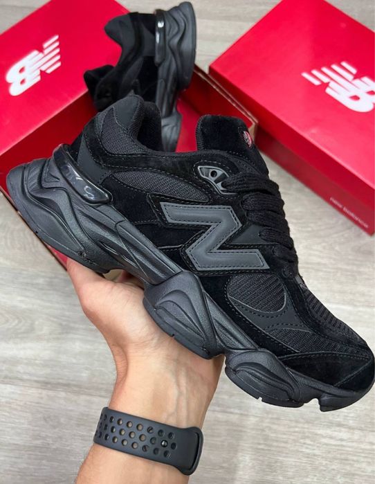 Культова модель New Balance 9060