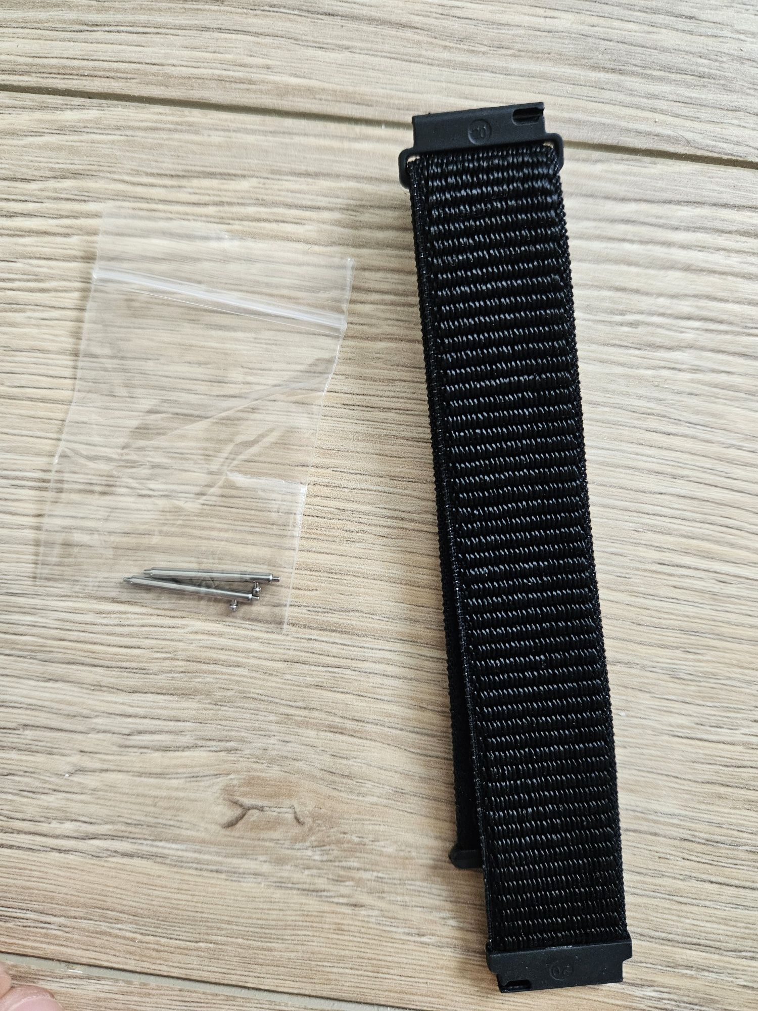 Nylonowy czarny pasek do Garmin 20mm QuickRelease Fr 245 venu itd