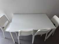 Mesa cozinha com 4 cadeiras