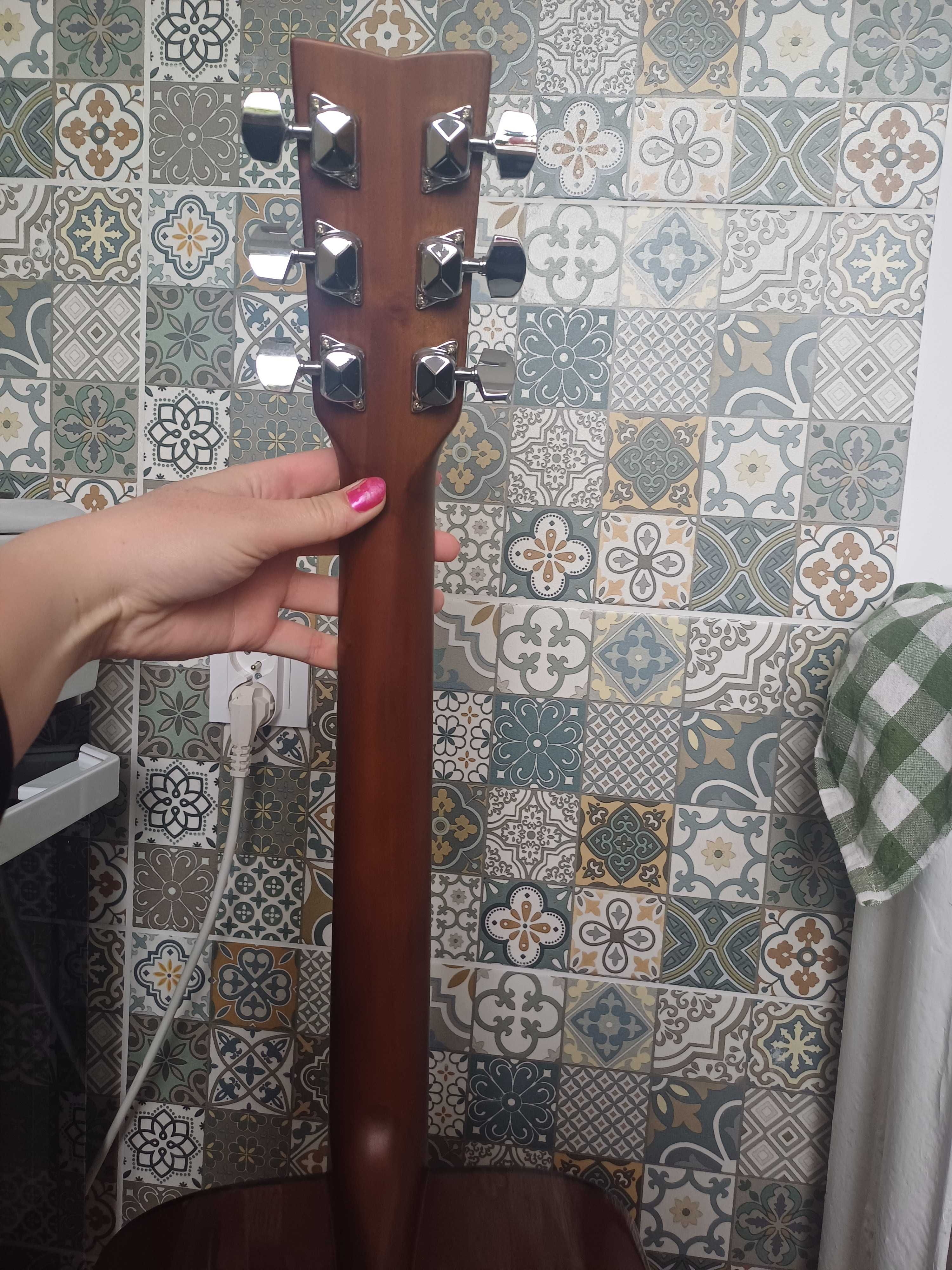 gitara yamaha F310