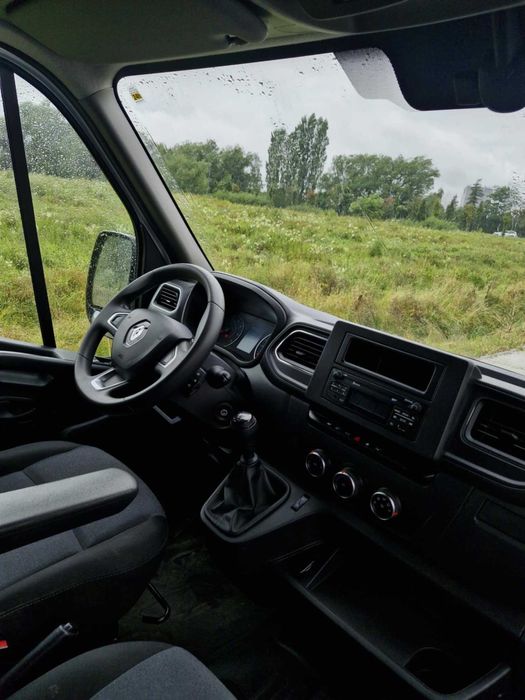 Wypożyczalnia samochodów dostawczych RENAULT MASTER 2022 Rzeszów!
