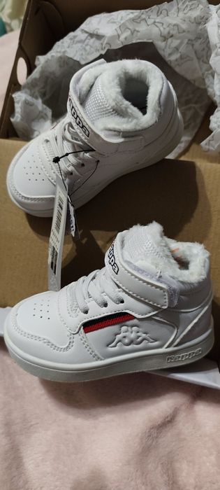 Хайтопи з хутром. Кросівки на хутрі. Kappa. Нові.