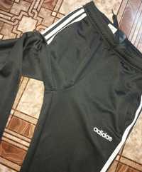 Спортивки Adidas