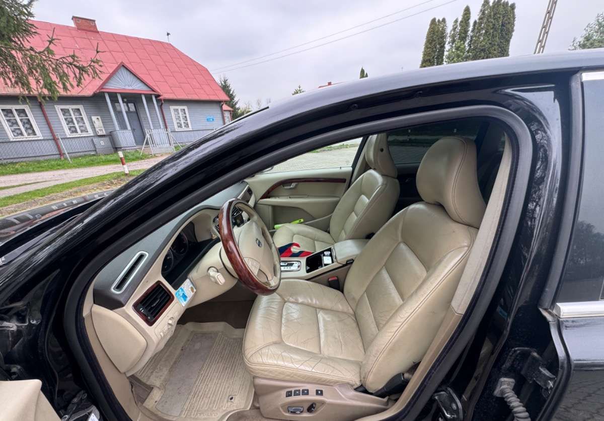 Volvo V70 * 3.2 B+LPG * 240KM *Automat*Xenon*Zarej w PL *Długie Opłaty