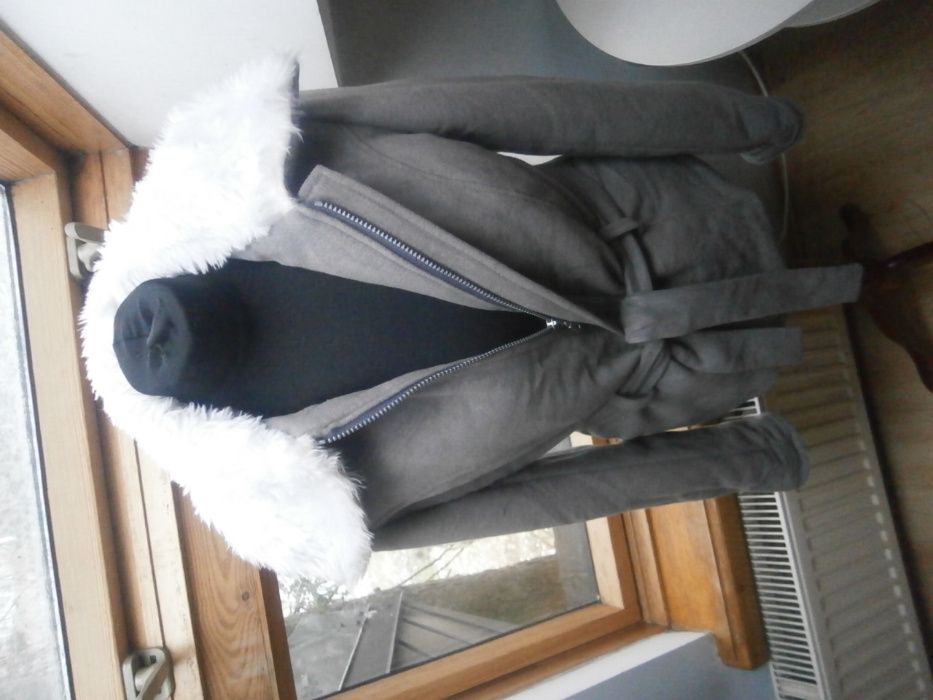 Ciepła szara flauszowa kurtka płaszcz sweter wiązany kardigan + czapka