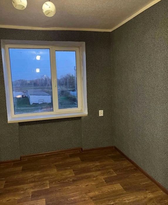 Продам квартиру в солоницевке (п.Пересечное)