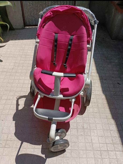 Carrinho Quiny cor de rosa