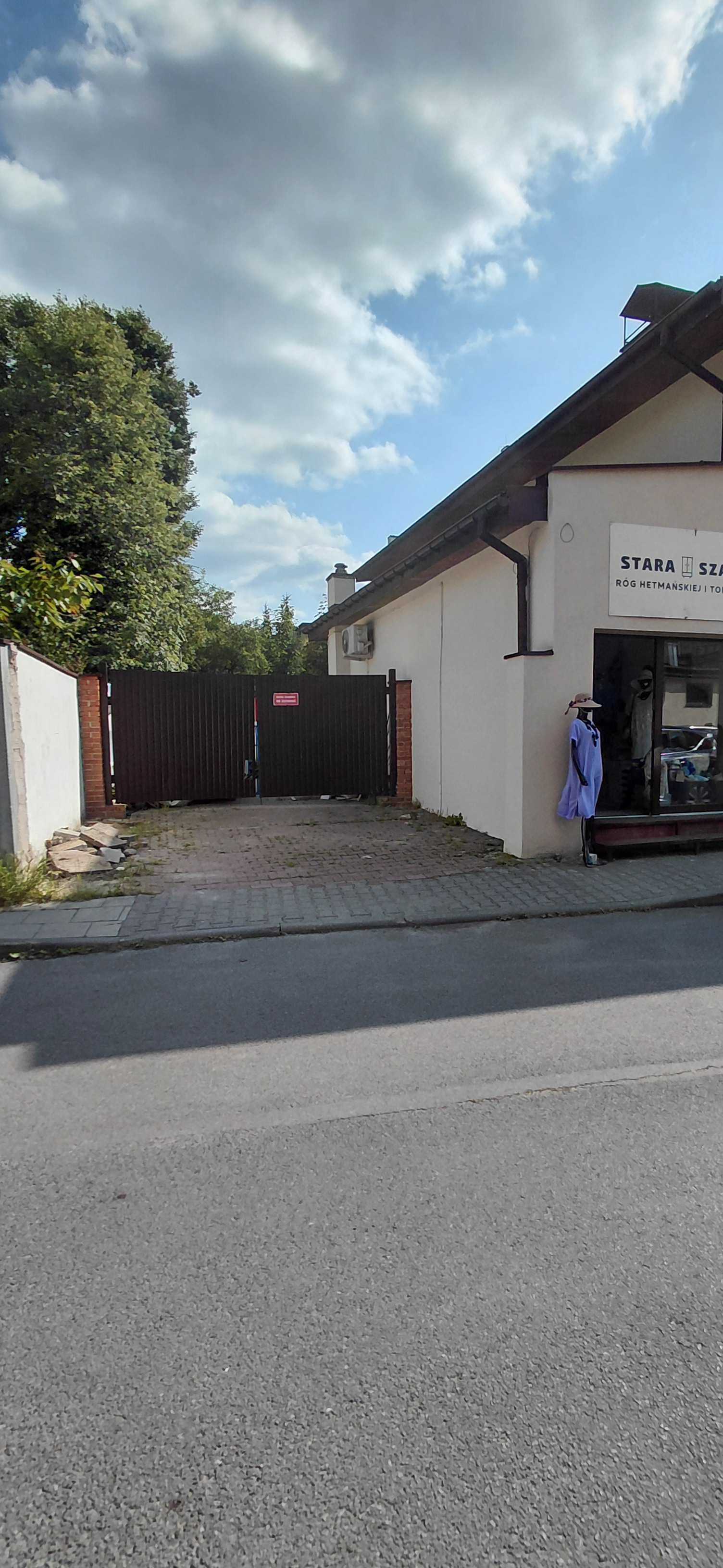 Wydzierżawię plac ogrodzony ok.200 m2