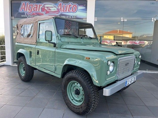 Land Rover Defender 90 2.5 TDi Metal Top