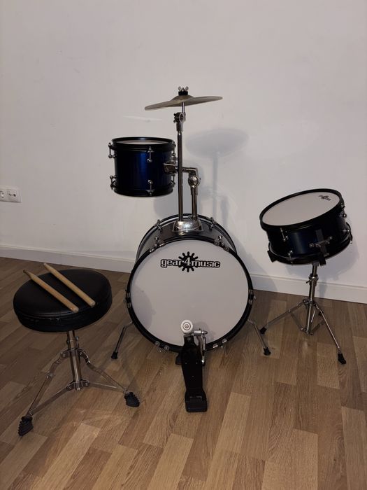 Bateria instrumental para criança