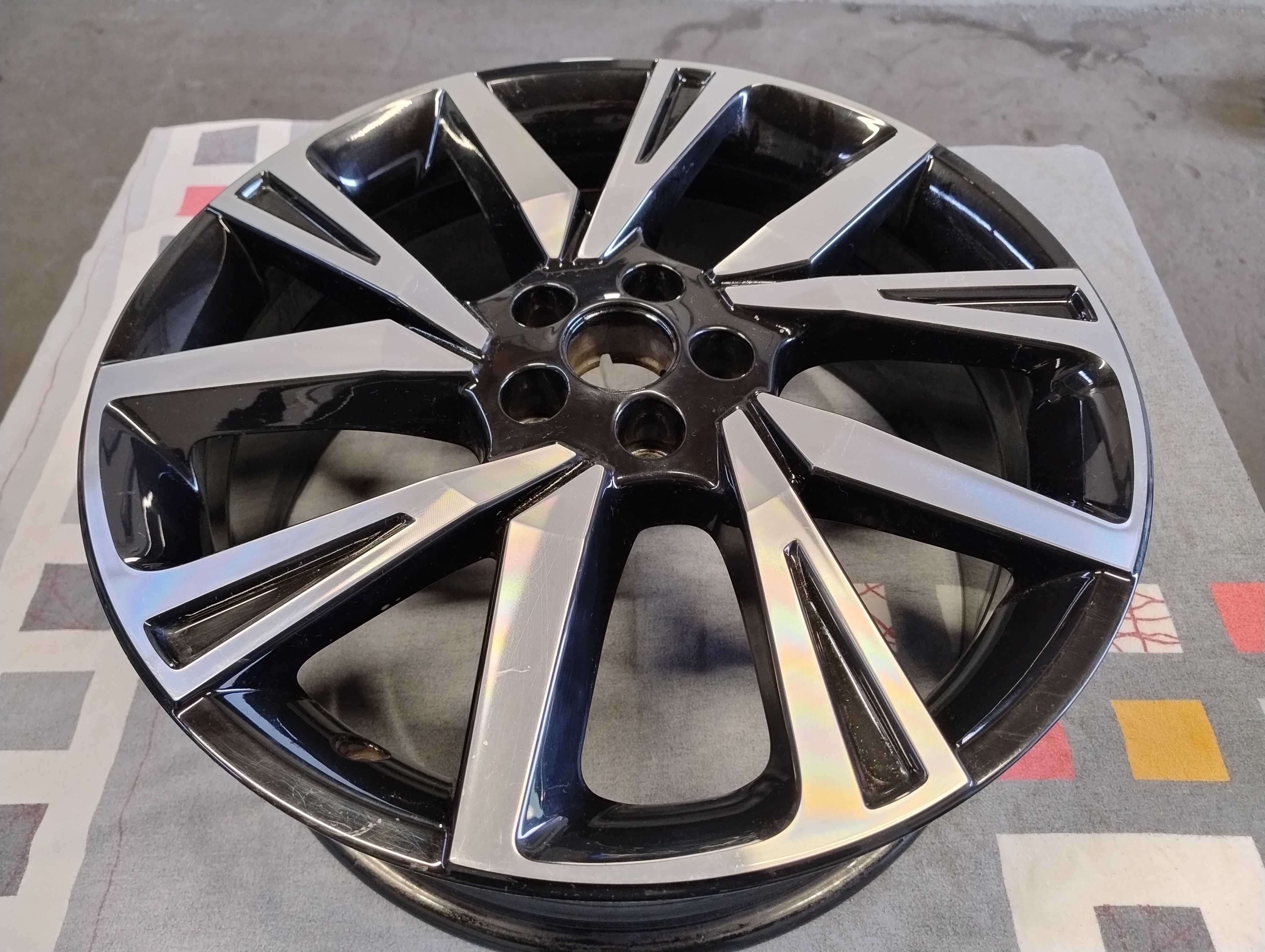 Seat 5x100 ET47 7J ø57,1 18" Oryginał Sztuka
