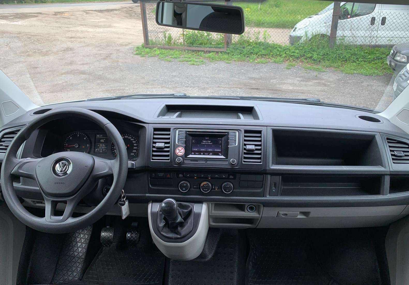 Volkswagen Caravelle 2016