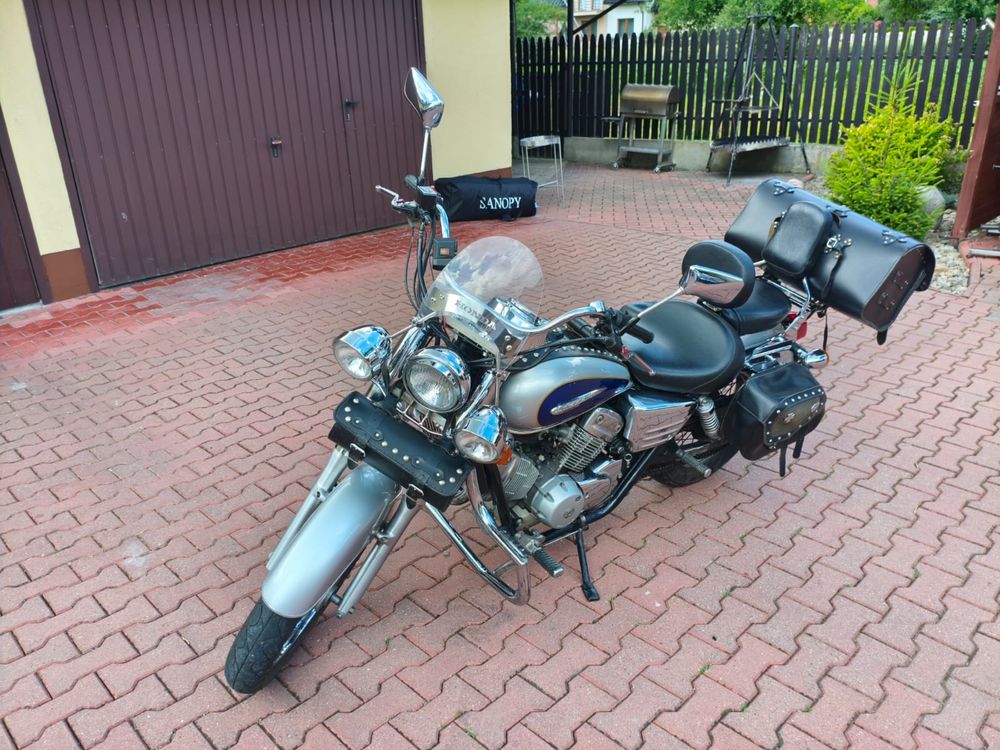 Motocykl Honda Shadow – 2001, 125 cm³