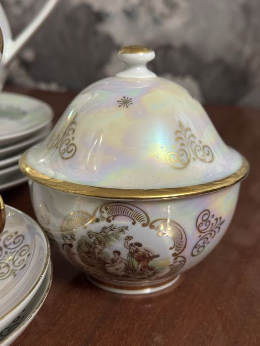 Продам сервіз Мадонни