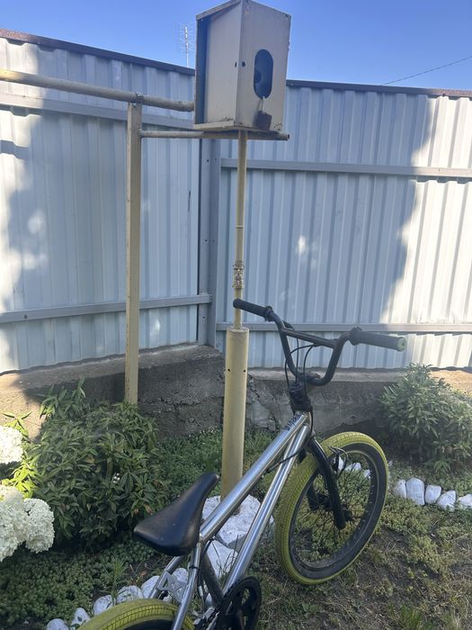 трюковий велосипед BMX