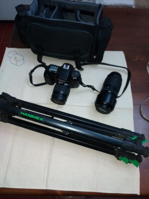 Conjunto Máquina Fotográfica NIKON, Tripé, Saco e Teleobjectiva