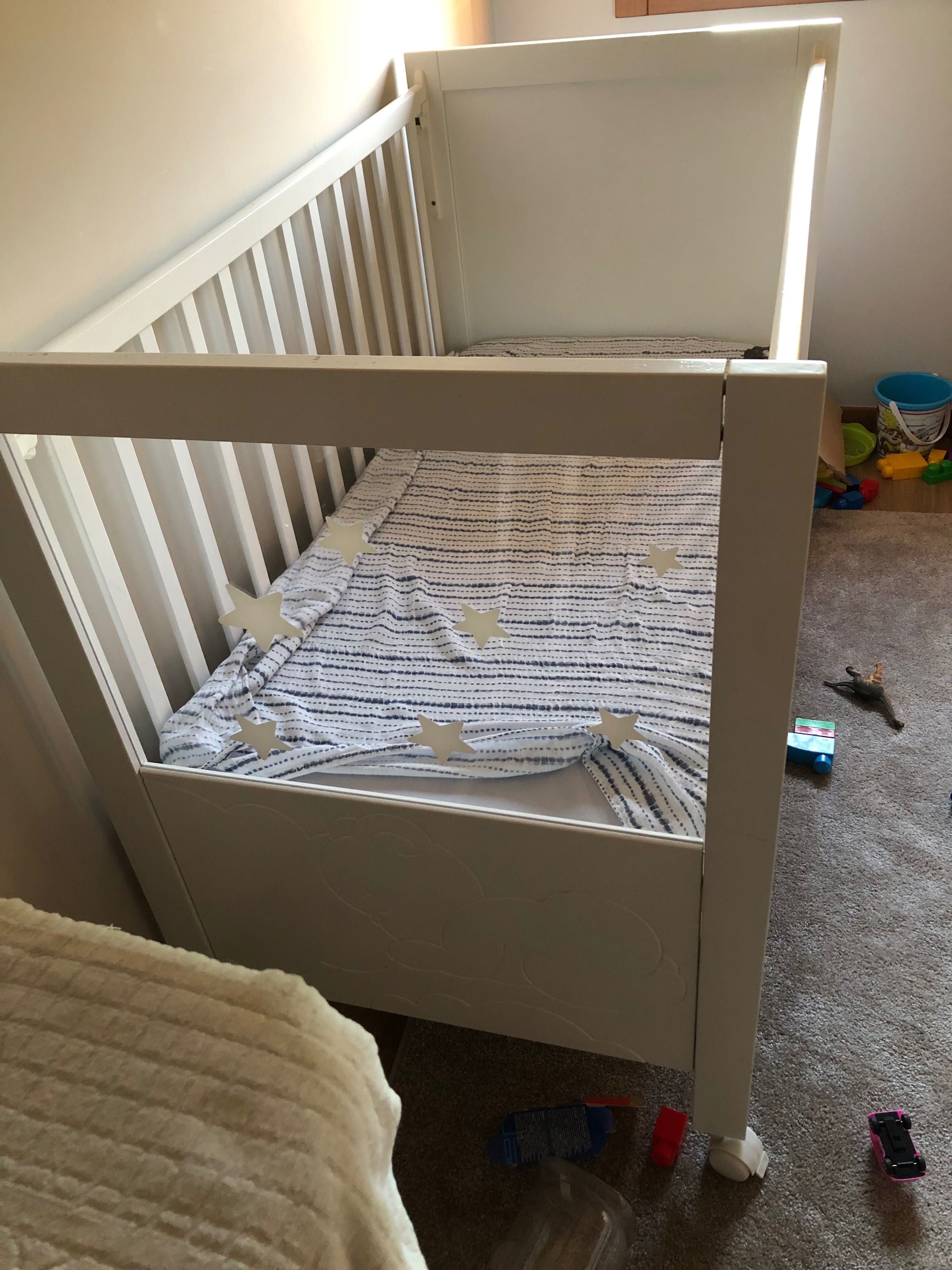 Cama de bebe em bom estado