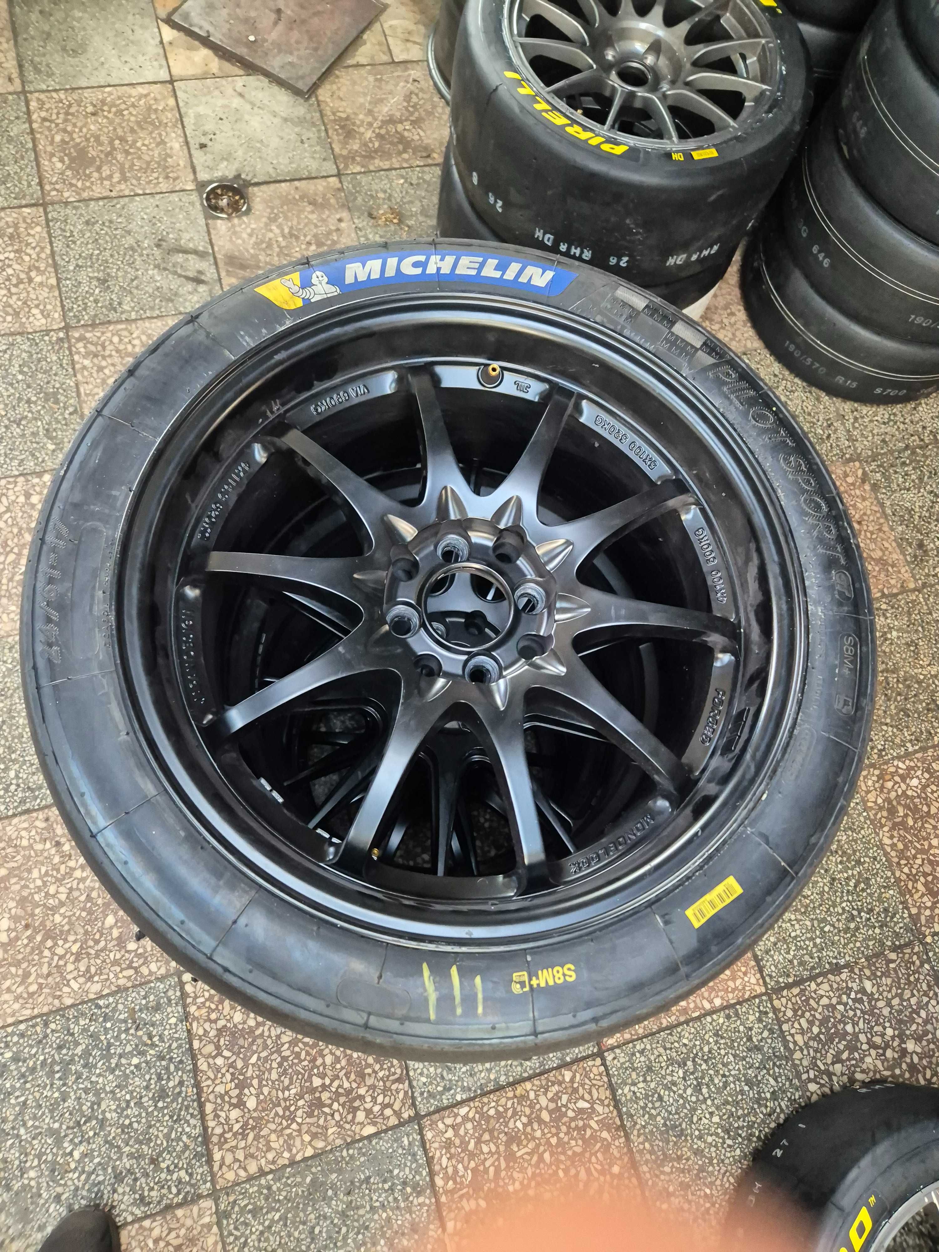 Opona sportowa Michelin S8M +  17" 17 24/61 slick