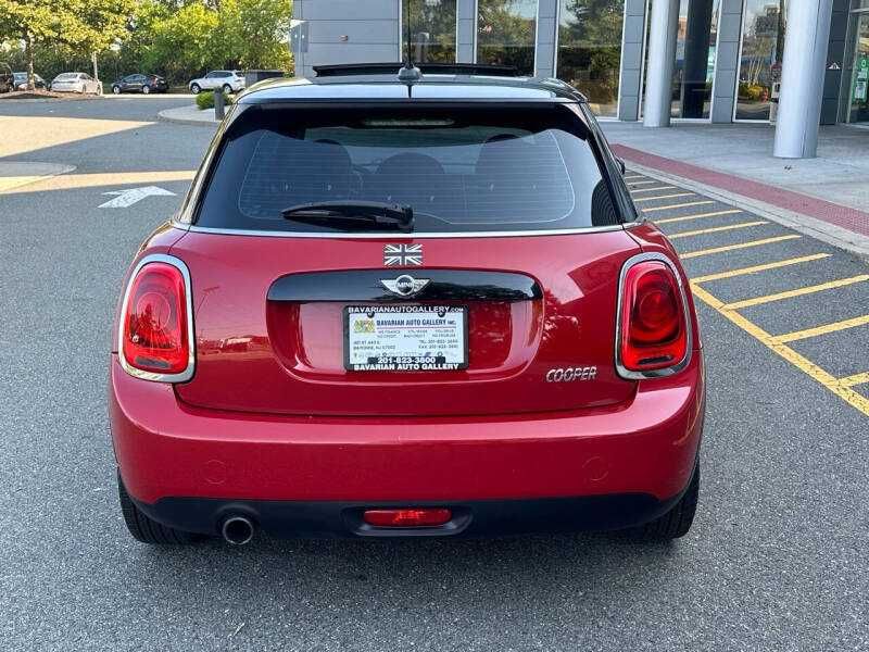 2017 MINI Cooper 4 Door