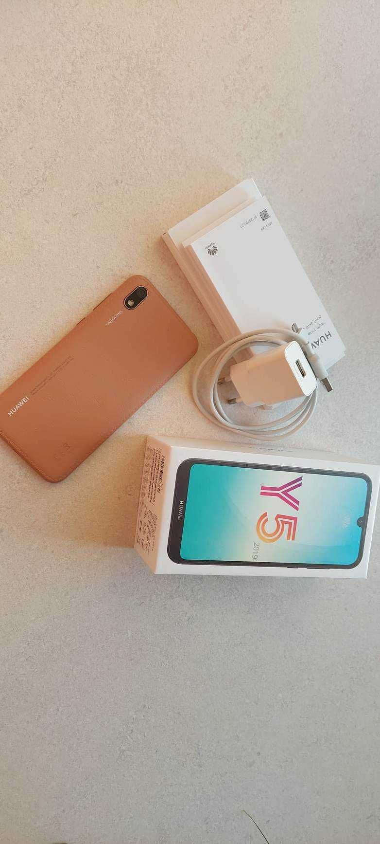 Smartfon Huawei Y5 2019-Amber Brown