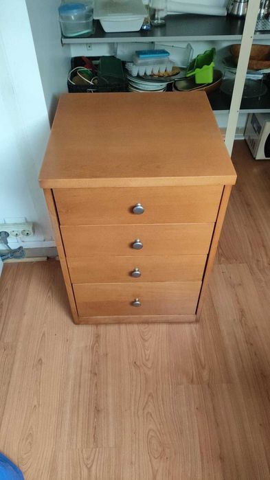 Módulo de gavetas em madeira maciça cor faia