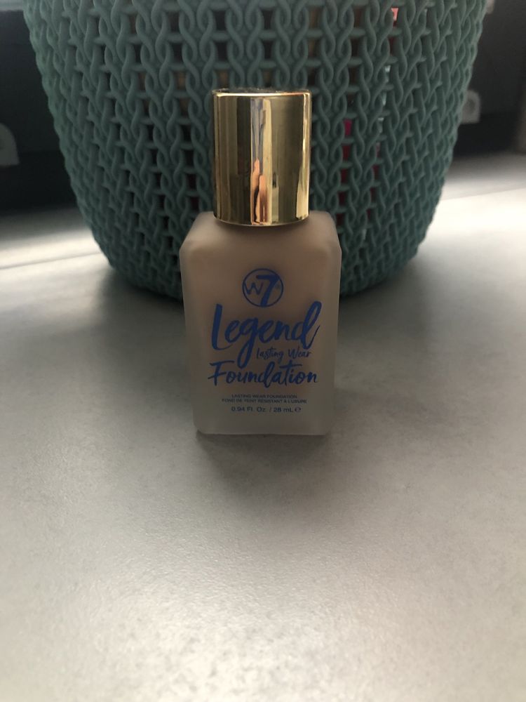 W7 Legend Fresh Beige podkład do twarzy 28 ml