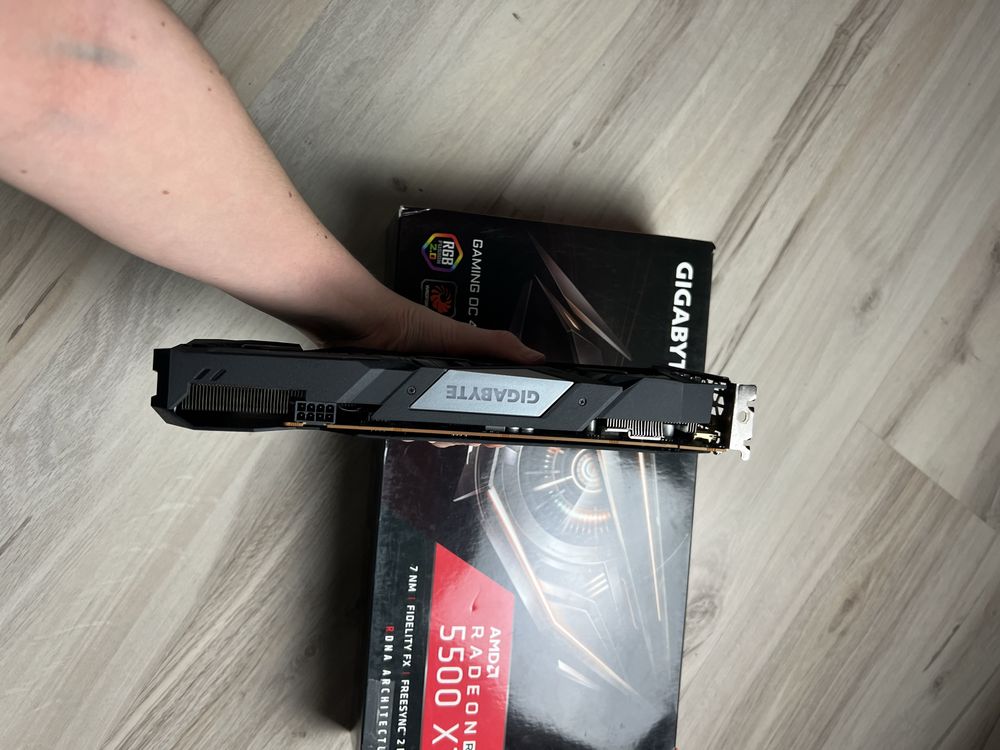 Karta graficzna Rx 5500xt 4gb gigabyte