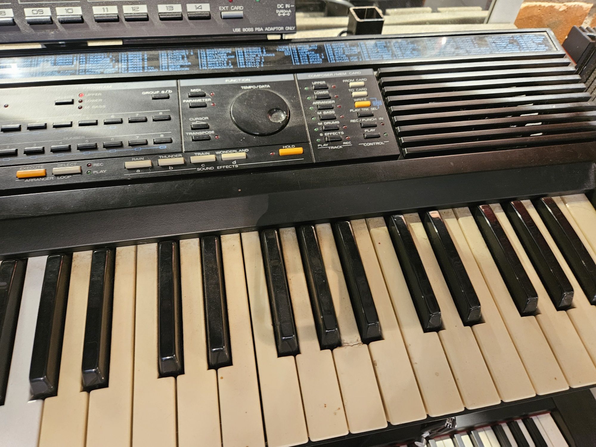 Roland E-30 syntezator w idealnym stanie technicznym
