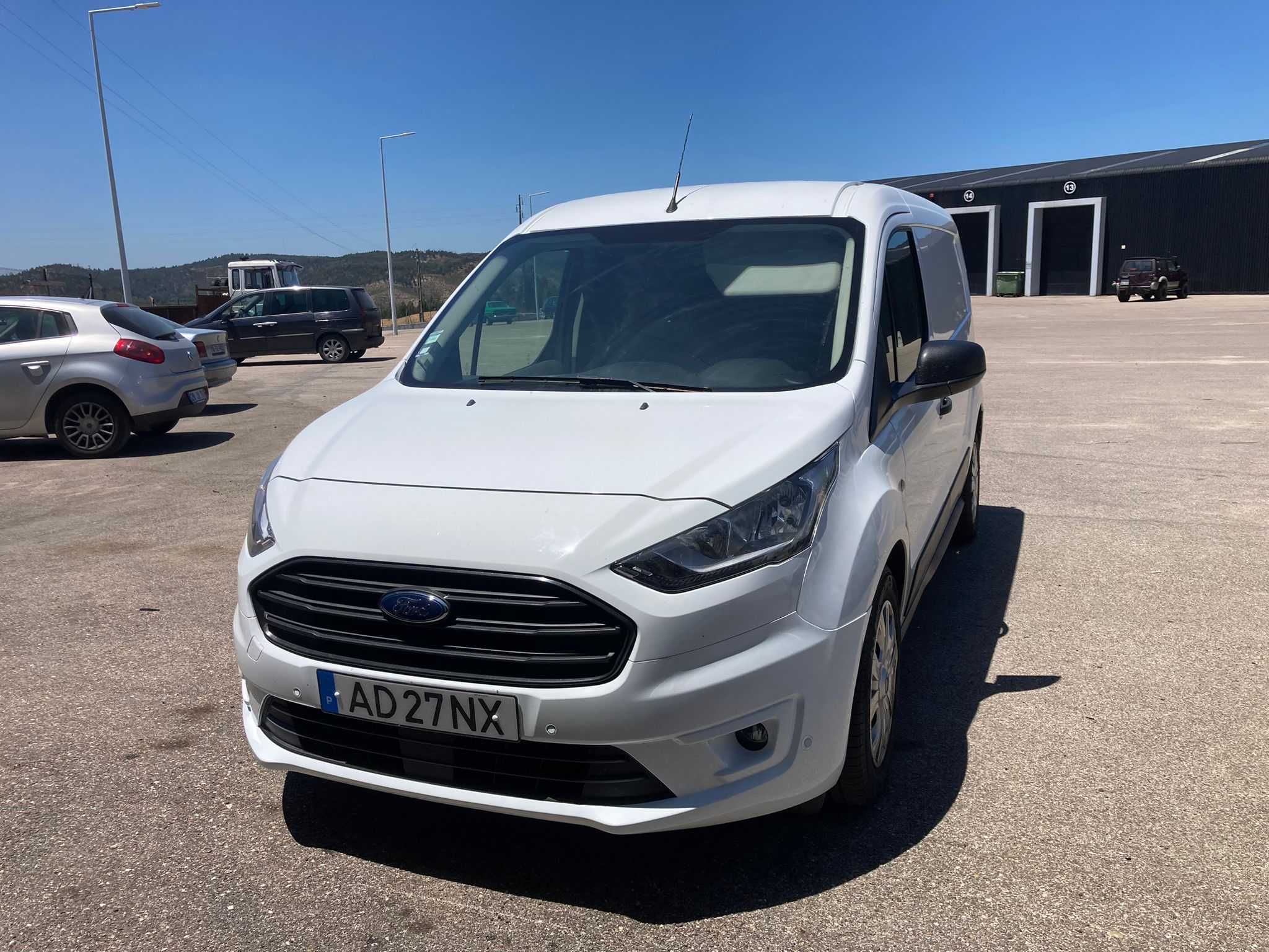 FORD TRANSIT CONNECT 1.5 (IVA DEDUTÍVEL)