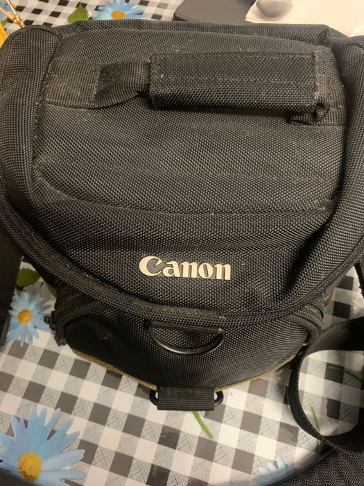 Canon EOS 600D com lente