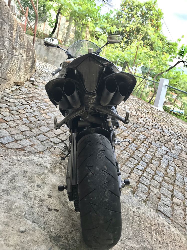 Escape artesanal yamaha r1 2007/2008