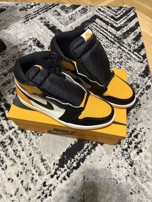 Jordan 1 taxi.
