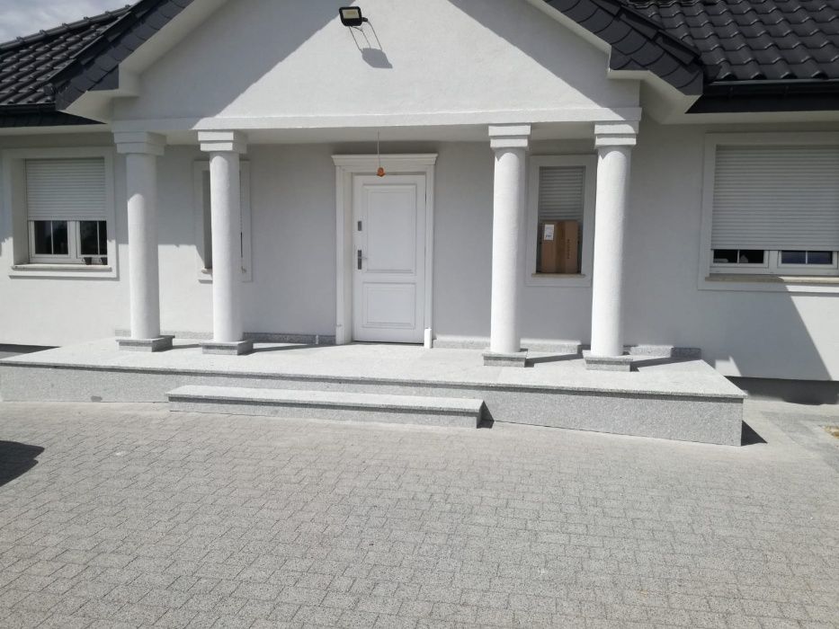Stopnice schody granitowe okładziny granitowe płomieniowane szczotkowa