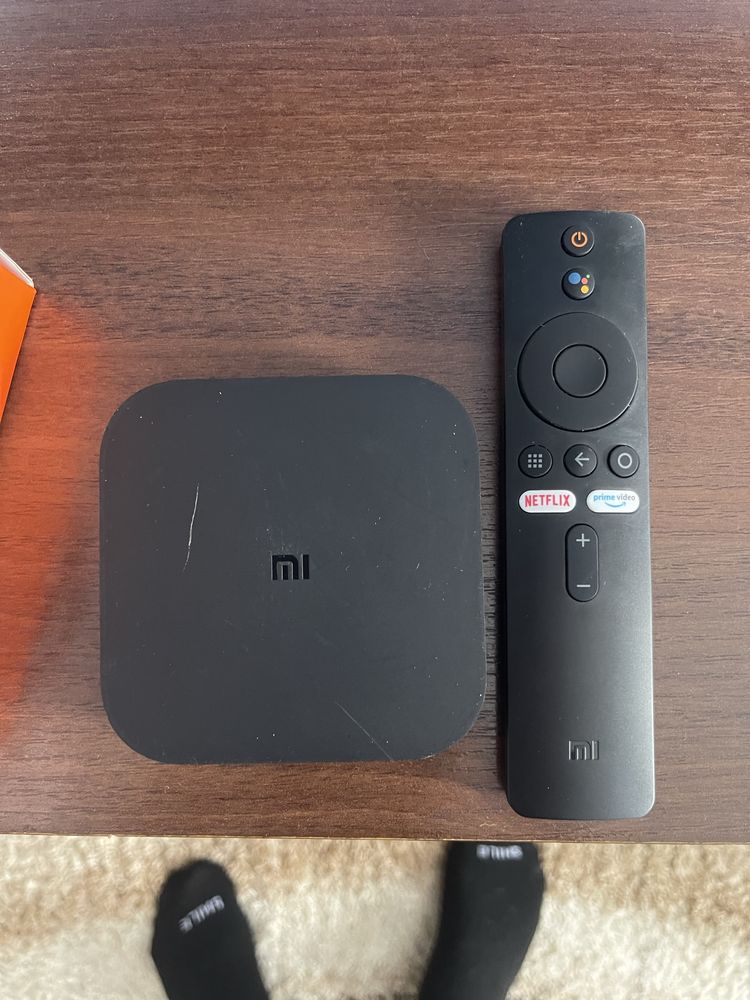 Приставка Smart tv Mibox s4