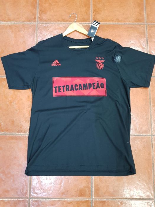 T-shirt Adidas Benfica SLB Tetracampeão, nova criança