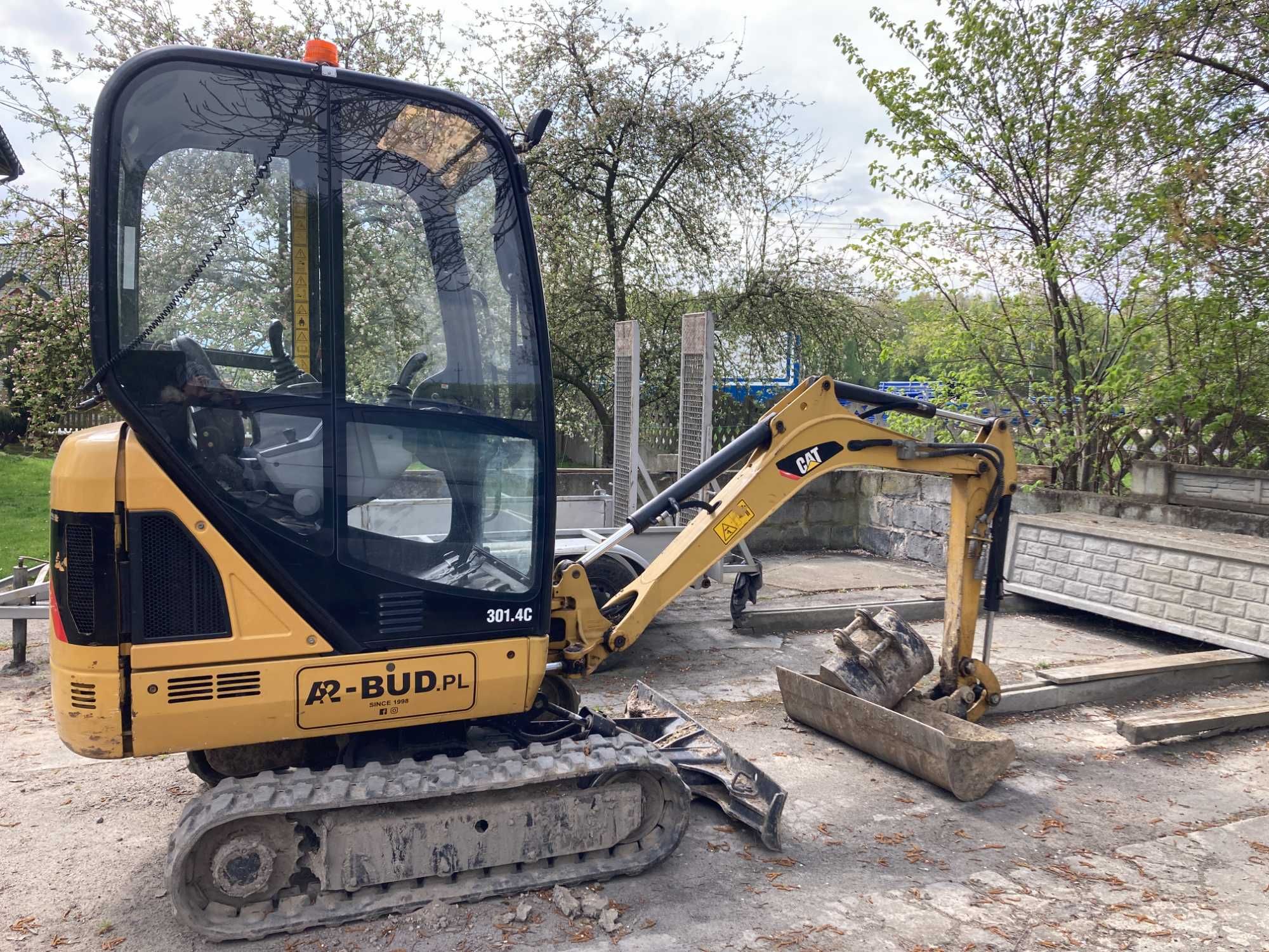 Minikoparka Cat Caterpillar 301.4C, 1,6 t