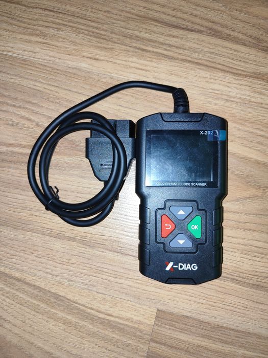 Tester Skaner Diagnostyczny OBD2 Uniwersalny X-DIAG X-202