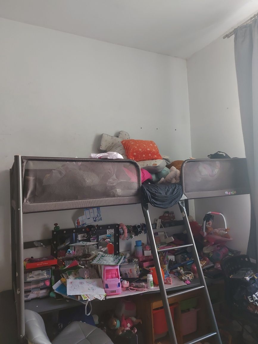 Łóżko pietrowe z biurkiem Ikea Tuffing