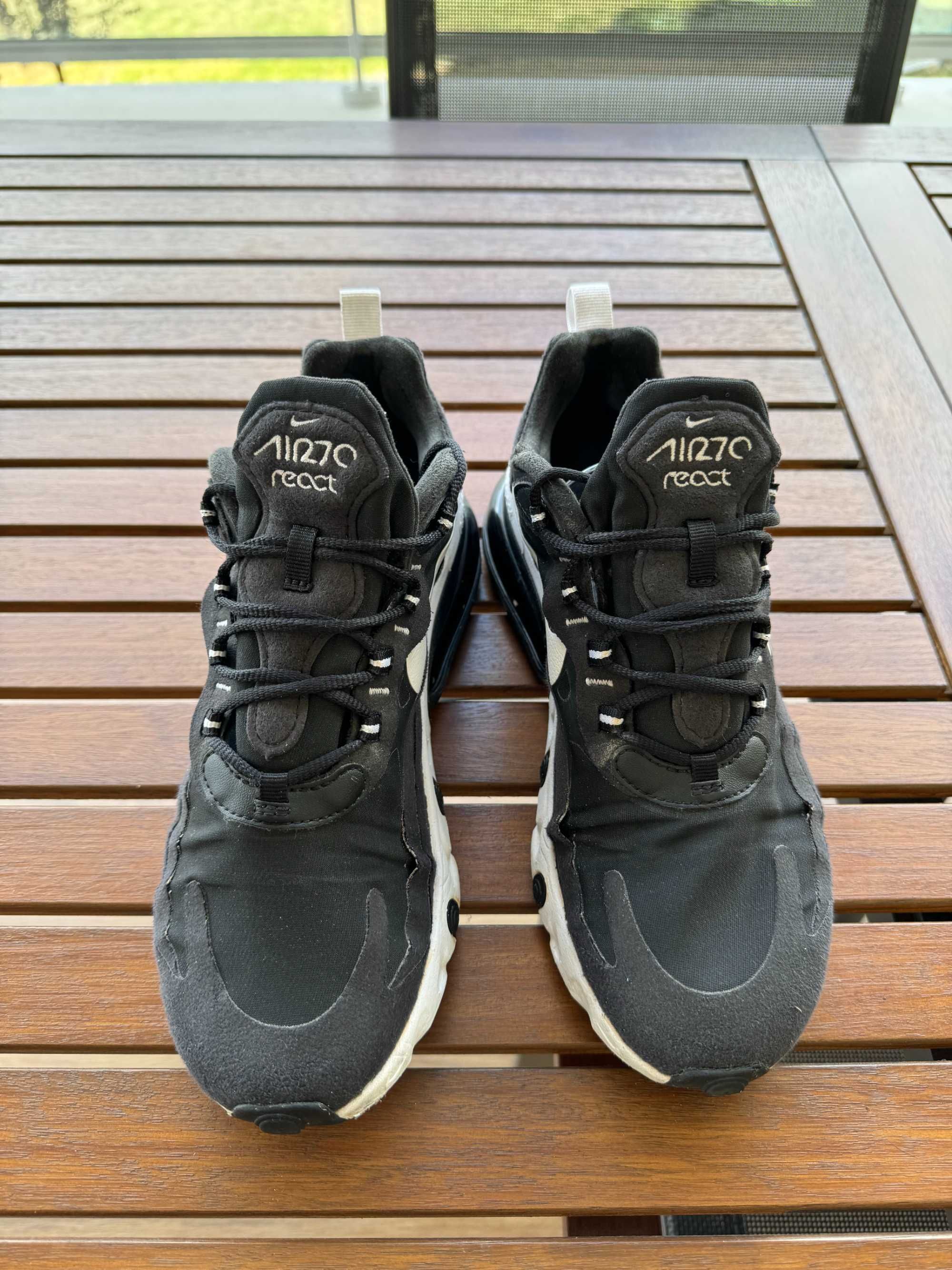 Nike AirMax React 70 Pretos
