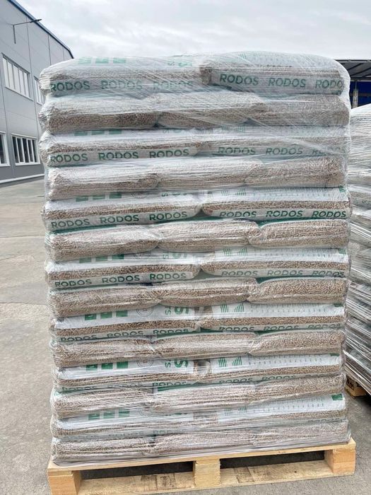 Rodos Pellet Sosnowy EnPlus a1 - dostawą gratis *