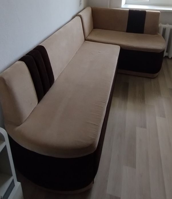 Кутовий розкладний кухонний диван з спальним місцем