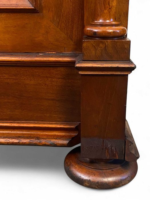 Stara stylowa szafa rzeźbiona DO RENOWACJI